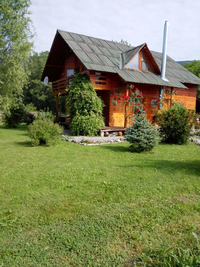 فيلا The Wooden House Moldoveneşti المظهر الخارجي الصورة