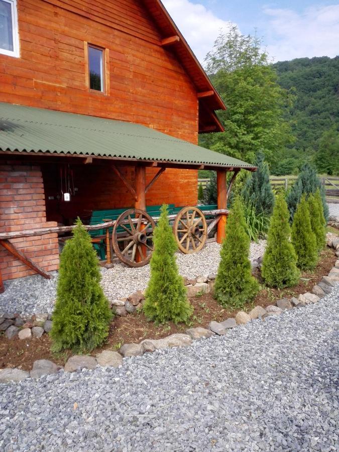 فيلا The Wooden House Moldoveneşti المظهر الخارجي الصورة